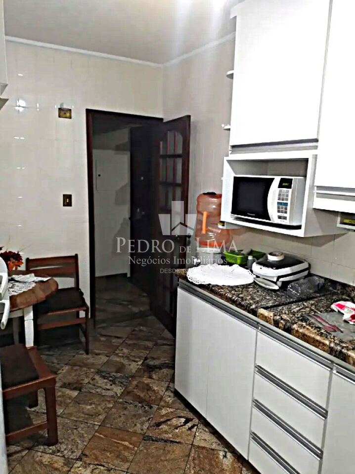 Apartamento 3 quartos sendo 1 suíte, 2 banheiros, 1 vaga de garagem no Tatuapé Edifício Silvia Maria