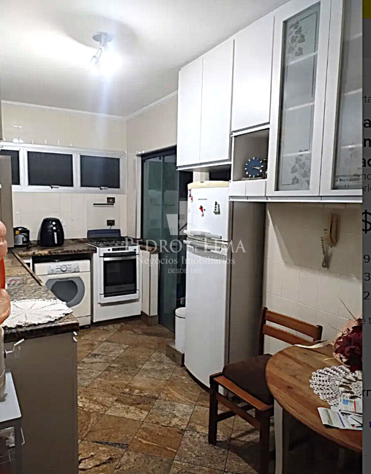 Apartamento 3 quartos sendo 1 suíte, 2 banheiros, 1 vaga de garagem no Tatuapé Edifício Silvia Maria