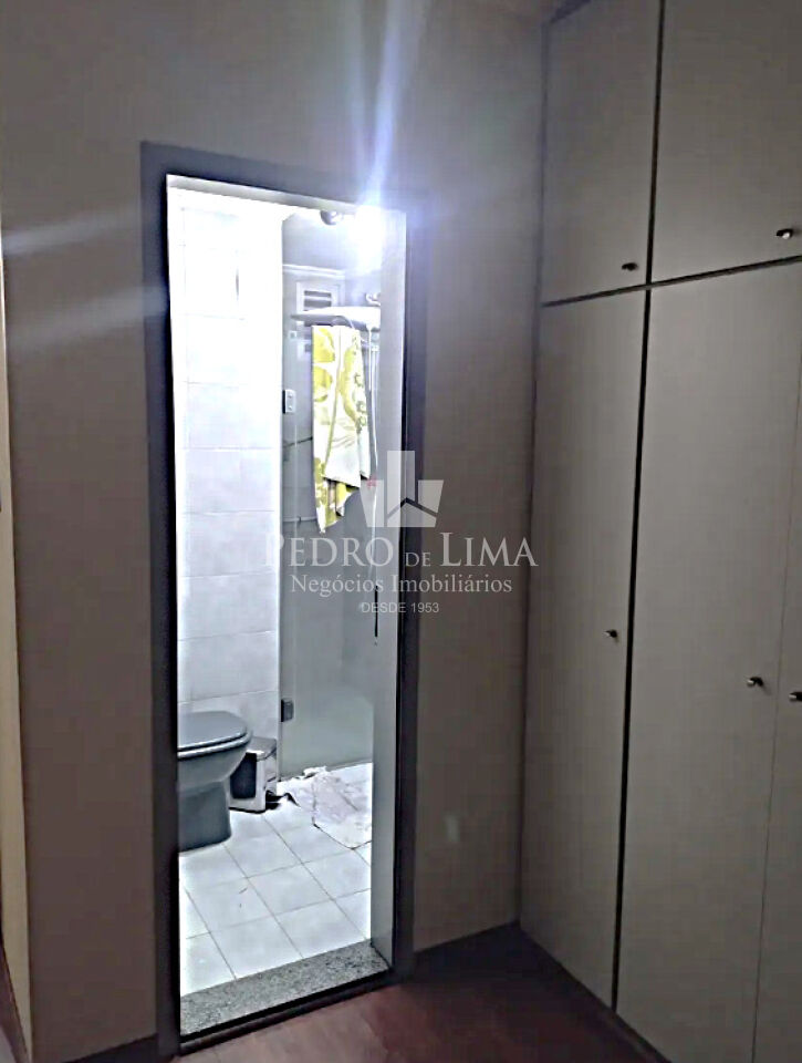 Apartamento 3 quartos sendo 1 suíte, 2 banheiros, 1 vaga de garagem no Tatuapé Edifício Silvia Maria
