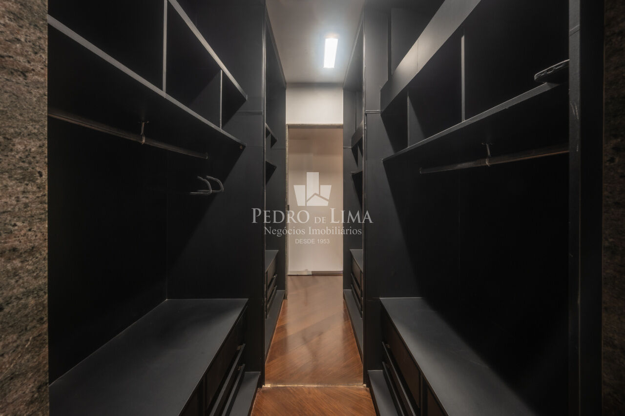 Apartamento 3 dormitórios sendo 1 suíte, 2 banheiros, 2 vagas de garagem Edifício VERA no Belenzinho