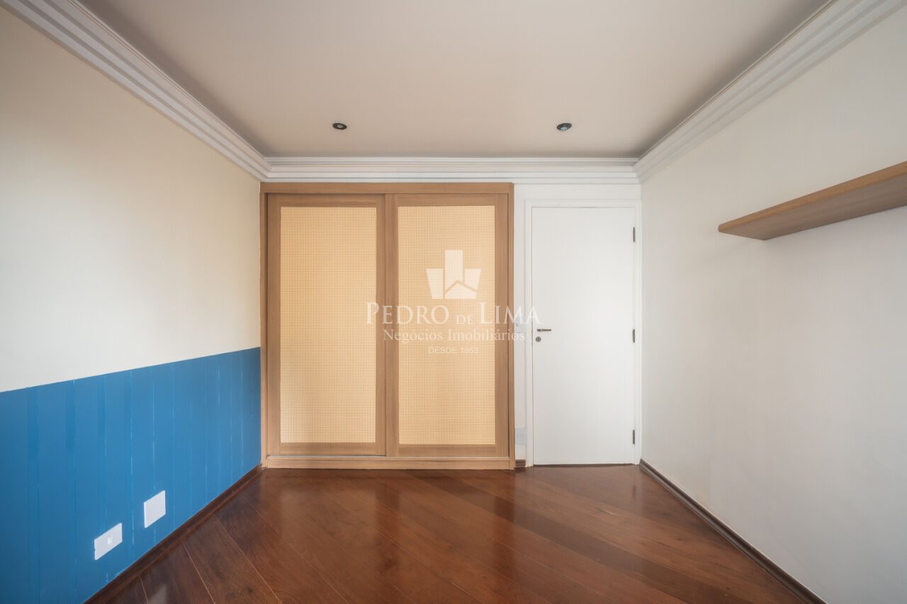 Apartamento 3 dormitórios sendo 1 suíte, 2 banheiros, 2 vagas de garagem Edifício VERA no Belenzinho