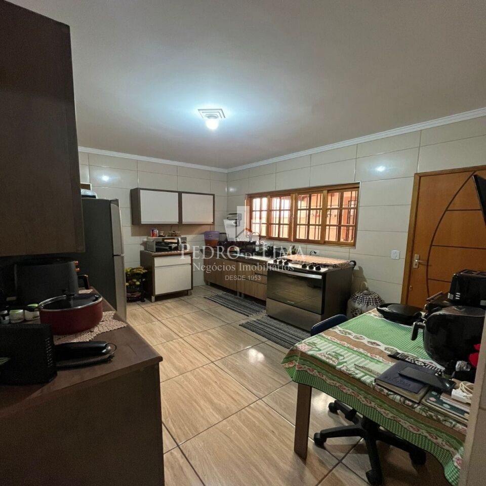 Casa Térrea, 3 quartos, 1 suíte, 2 vagas, Aricanduva
