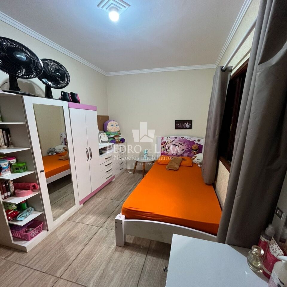 Casa Térrea, 3 quartos, 1 suíte, 2 vagas, Aricanduva