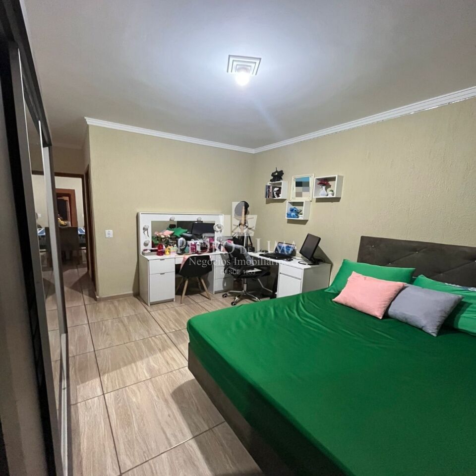 Casa Térrea, 3 quartos, 1 suíte, 2 vagas, Aricanduva