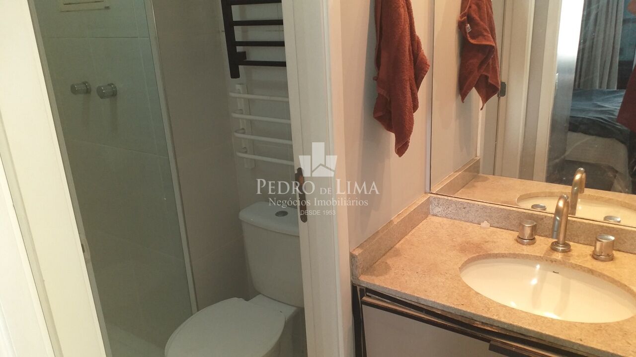 Apartamento 1 Quarto, Sala, Sacada, 1 banheiro, 1 vaga no Jardim Anália Franco.
