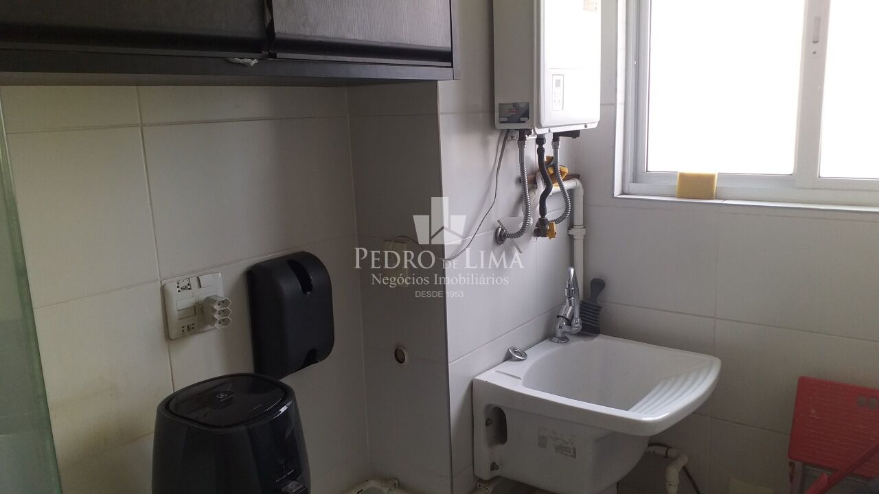 Apartamento 1 Quarto, Sala, Sacada, 1 banheiro, 1 vaga no Jardim Anália Franco.