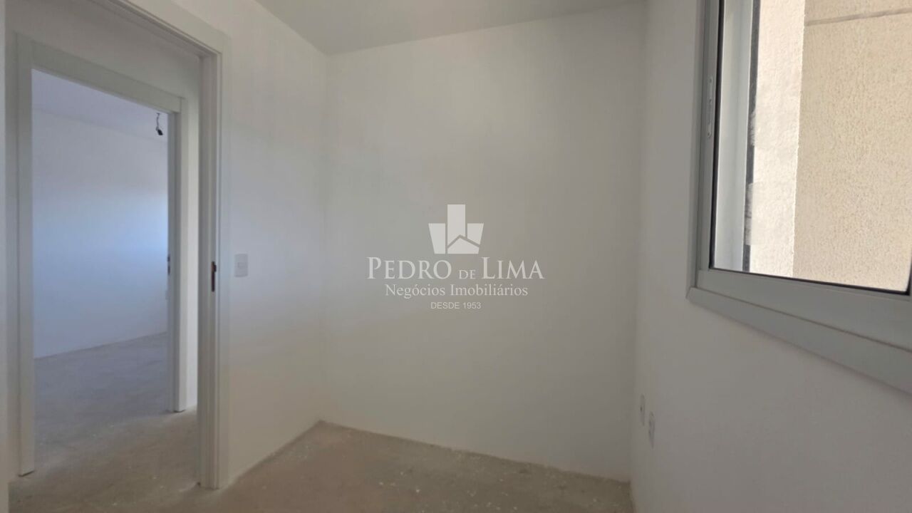 Apartamento de 85m² com 3 Dormitórios sendo 1 suíte e 2 Vaga de Garagem. Condomínio Universo Tatuapé