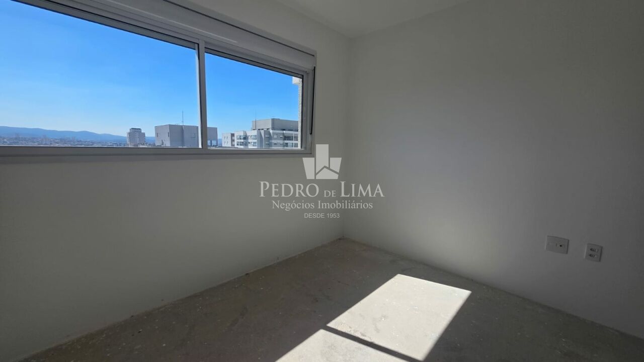 Apartamento de 85m² com 3 Dormitórios sendo 1 suíte e 2 Vaga de Garagem. Condomínio Universo Tatuapé