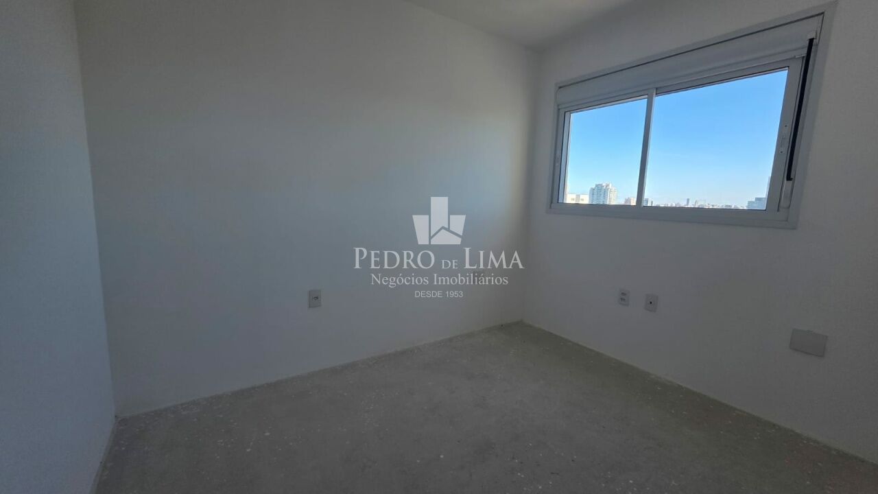 Apartamento de 85m² com 3 Dormitórios sendo 1 suíte e 2 Vaga de Garagem. Condomínio Universo Tatuapé