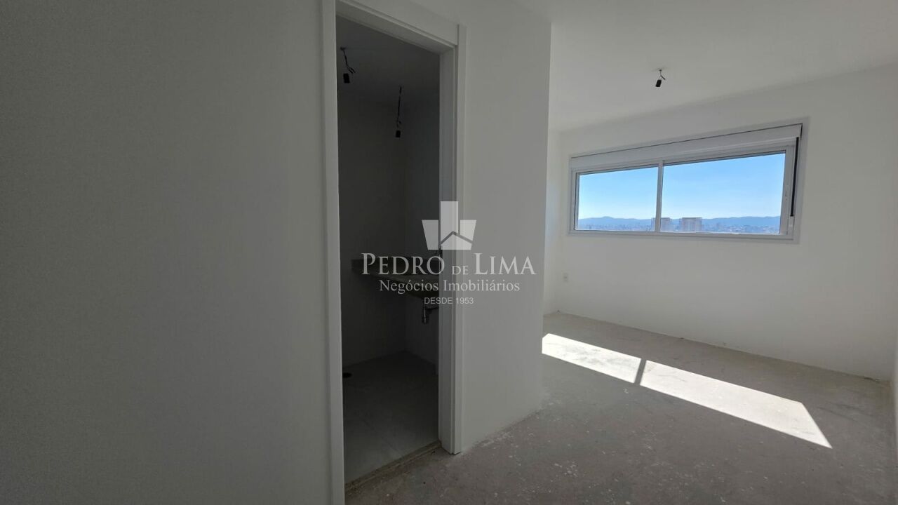 Apartamento de 85m² com 3 Dormitórios sendo 1 suíte e 2 Vaga de Garagem. Condomínio Universo Tatuapé
