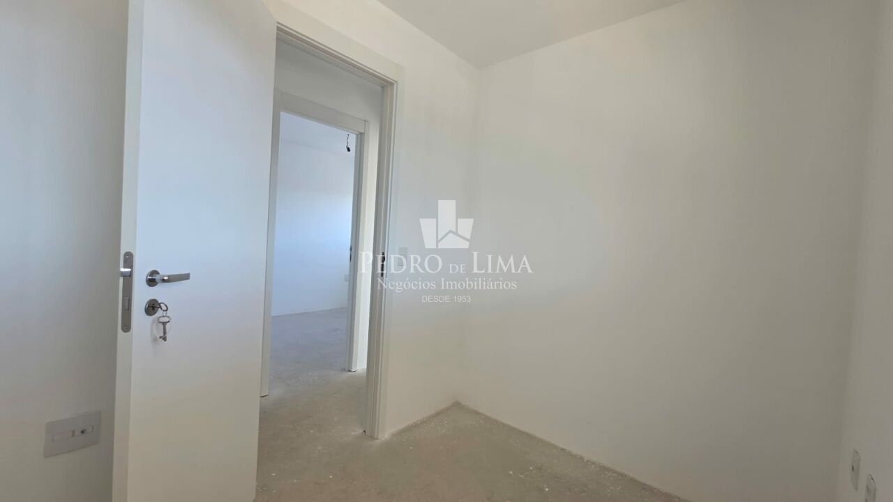 Apartamento de 85m² com 3 Dormitórios sendo 1 suíte e 2 Vaga de Garagem. Condomínio Universo Tatuapé