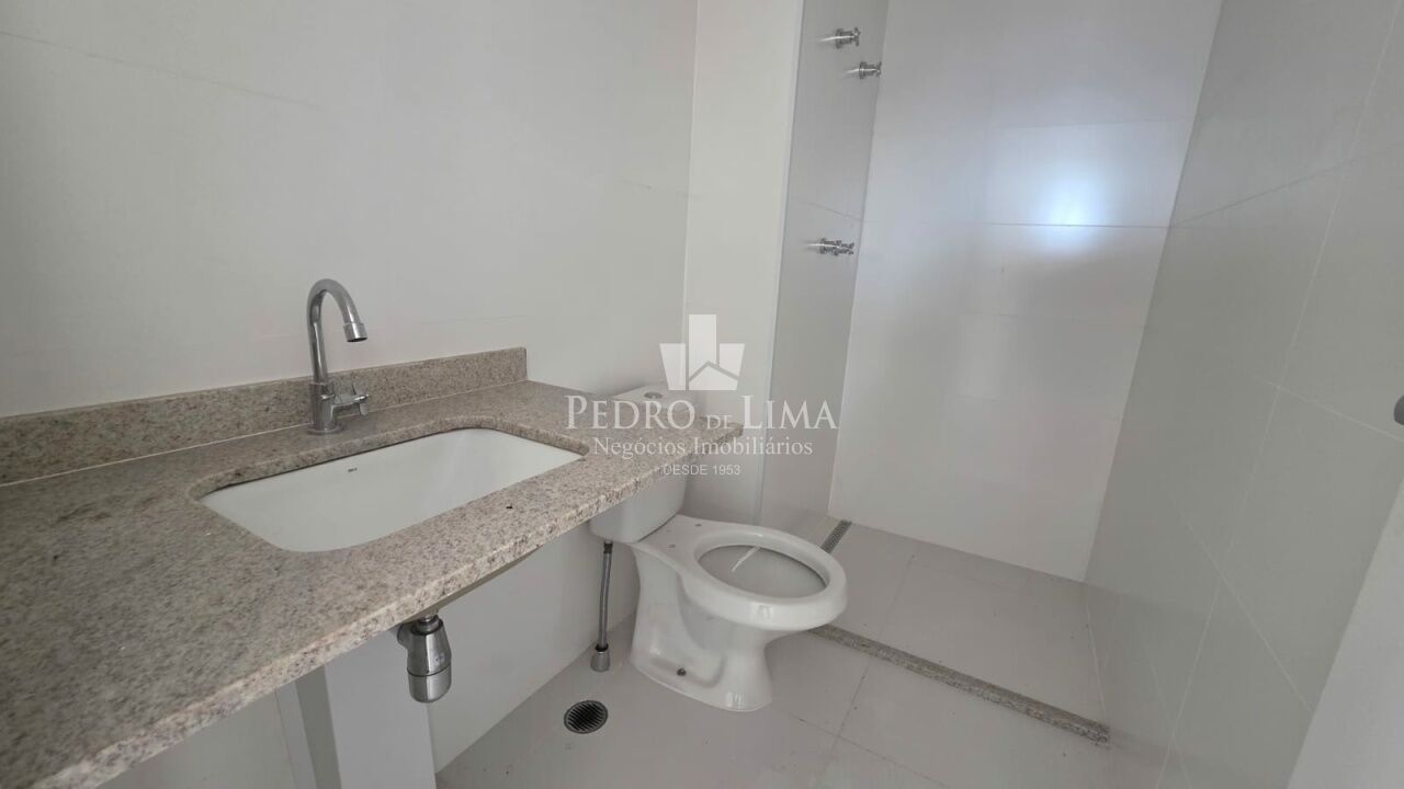 Apartamento de 85m² com 3 Dormitórios sendo 1 suíte e 2 Vaga de Garagem. Condomínio Universo Tatuapé