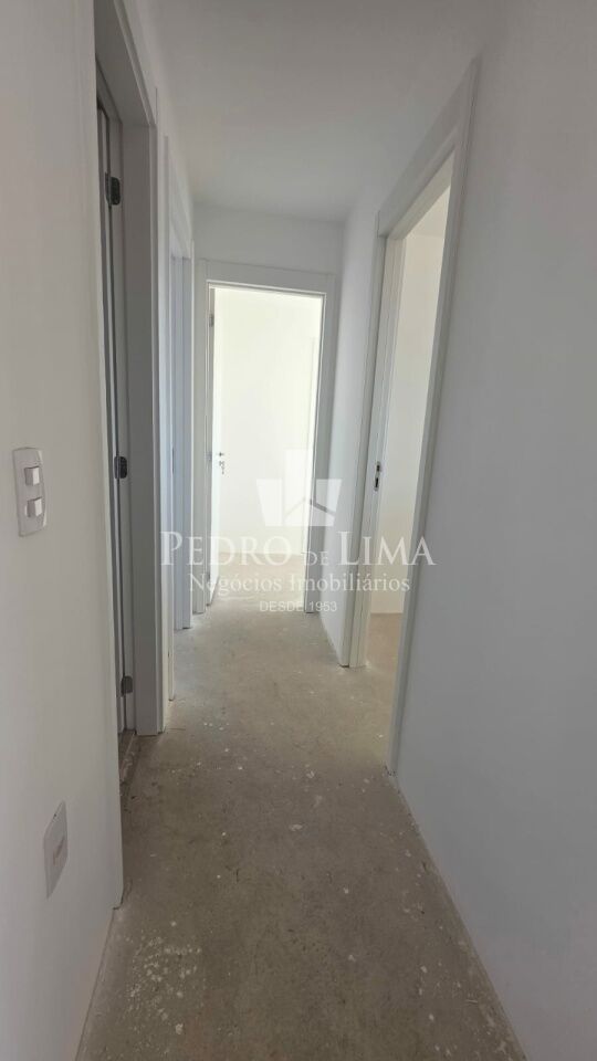 Apartamento de 85m² com 3 Dormitórios sendo 1 suíte e 2 Vaga de Garagem. Condomínio Universo Tatuapé