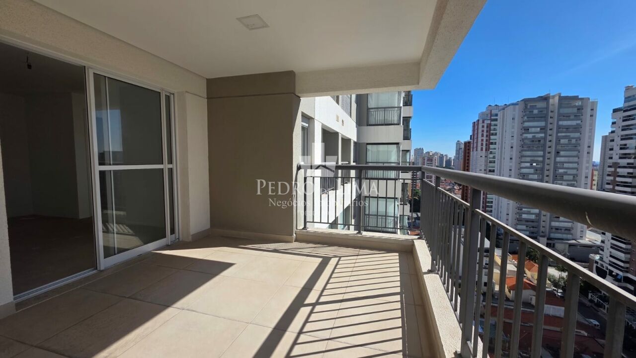 Apartamento de 65m² com 2 Dormitórios sendo 1 suíte e 1 Vaga de Garagem. Condomínio Universo Tatuapé