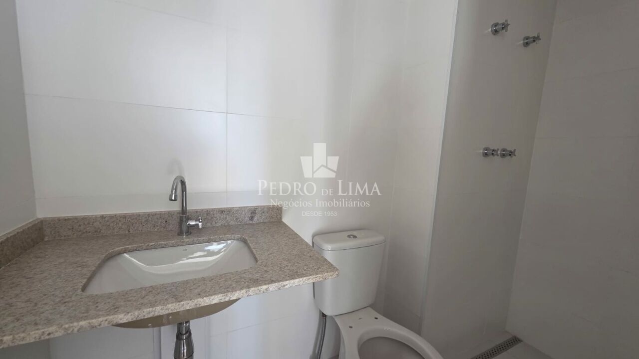 Apartamento de 65m² com 2 Dormitórios sendo 1 suíte e 1 Vaga de Garagem. Condomínio Universo Tatuapé