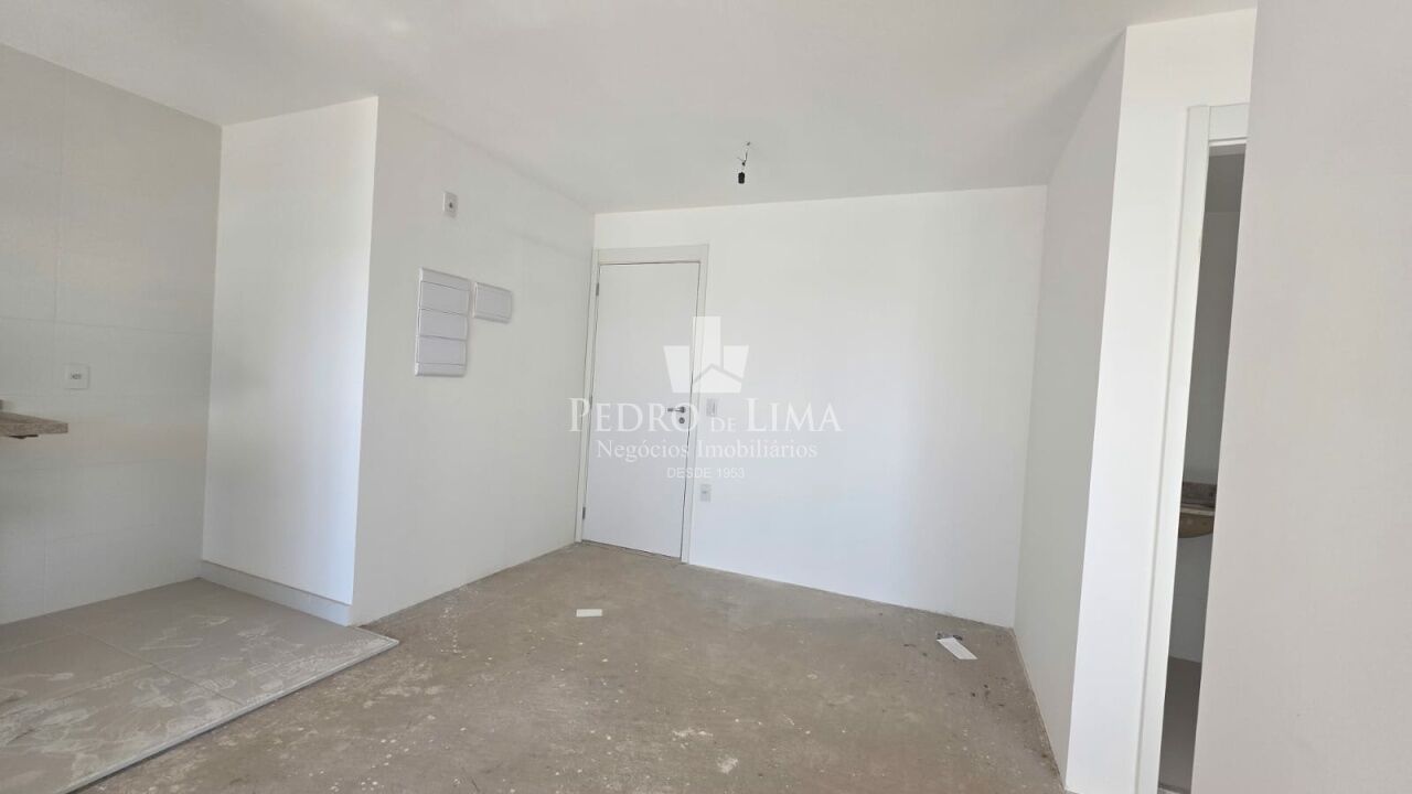 Apartamento de 65m² com 2 Dormitórios sendo 1 suíte e 1 Vaga de Garagem. Condomínio Universo Tatuapé
