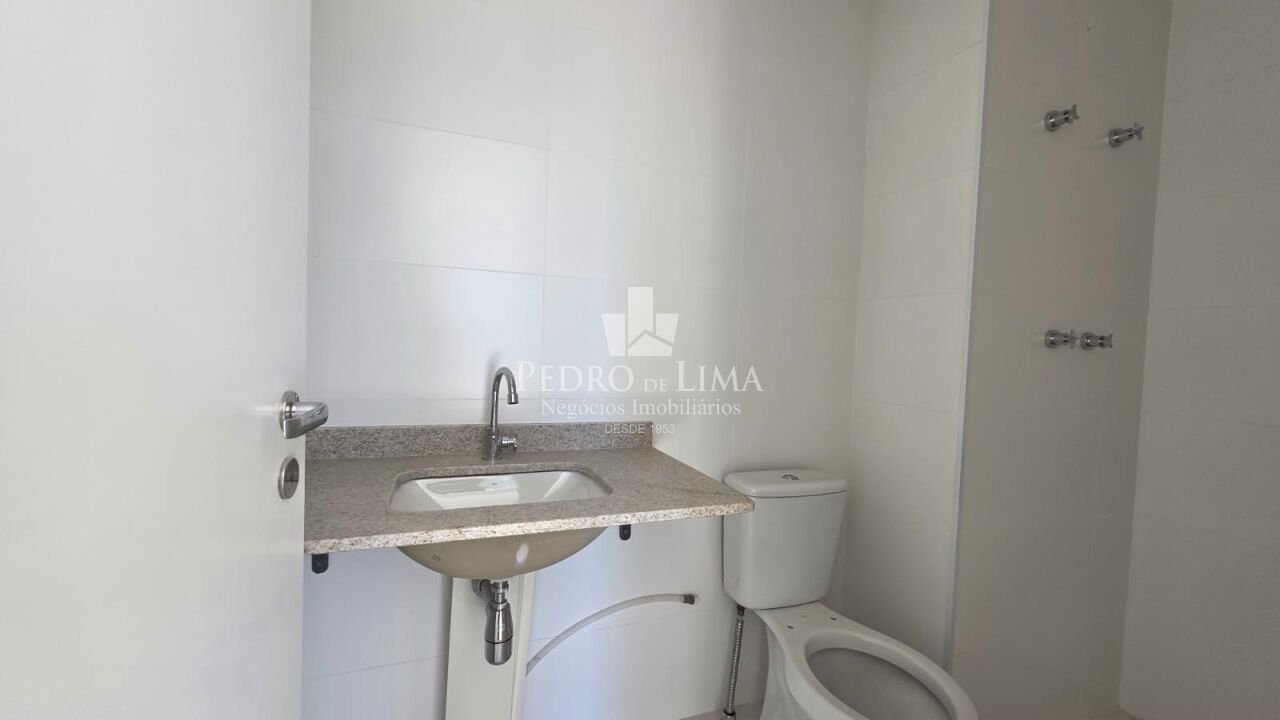 Apartamento de 65m² com 2 Dormitórios sendo 1 suíte e 1 Vaga de Garagem. Condomínio Universo Tatuapé