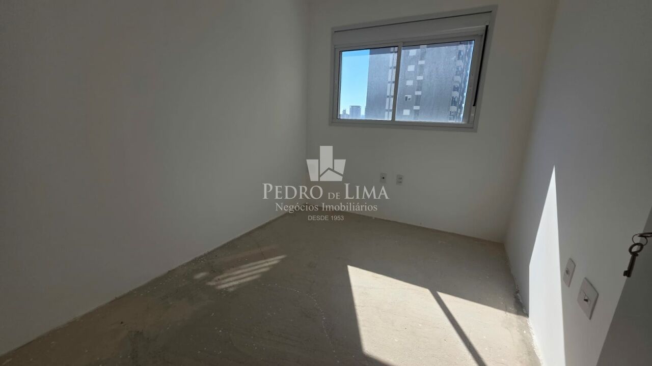 Apartamento de 65m² com 2 Dormitórios sendo 1 suíte e 1 Vaga de Garagem. Condomínio Universo Tatuapé