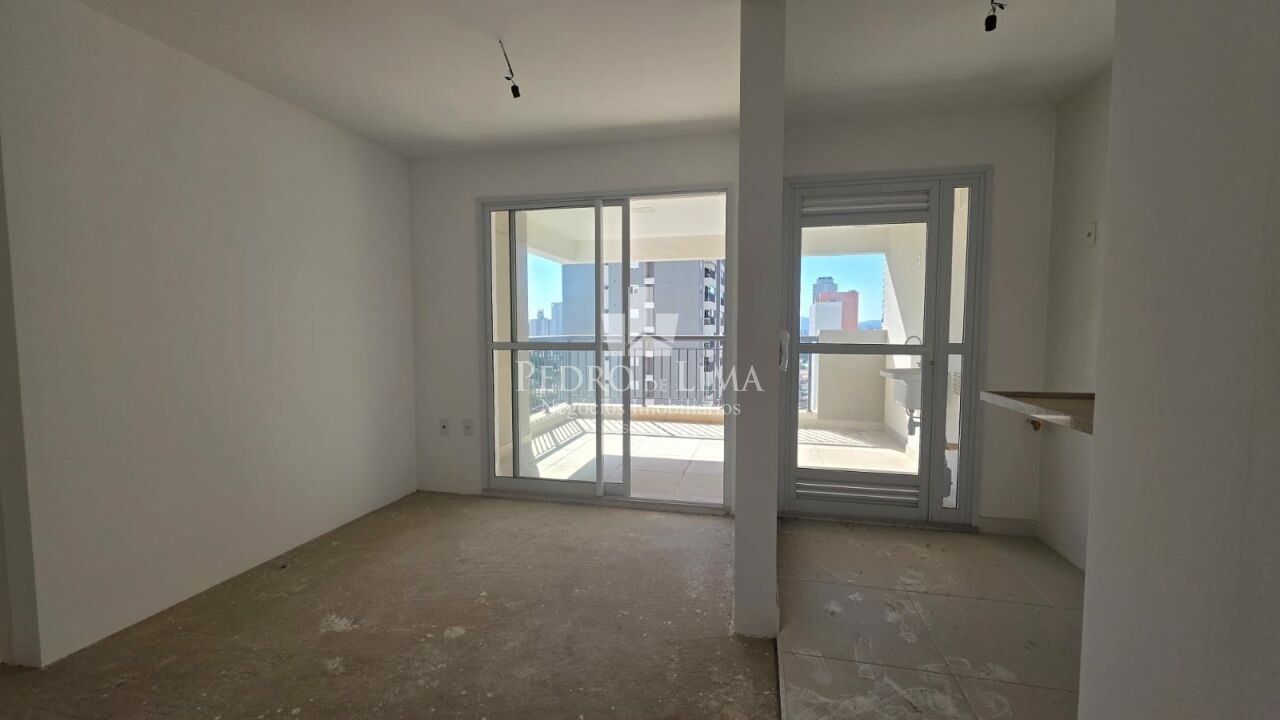 Apartamento de 65m² com 2 Dormitórios sendo 1 suíte e 1 Vaga de Garagem. Condomínio Universo Tatuapé