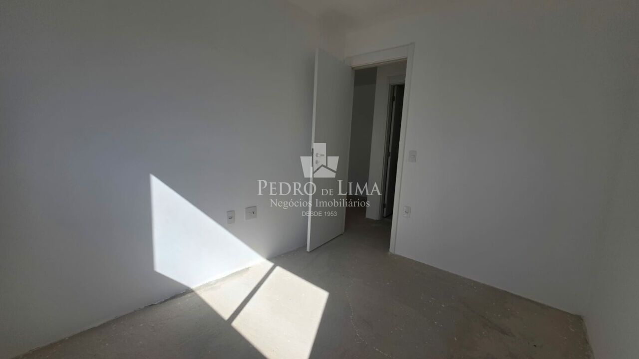 Apartamento de 65m² com 2 Dormitórios sendo 1 suíte e 1 Vaga de Garagem. Condomínio Universo Tatuapé