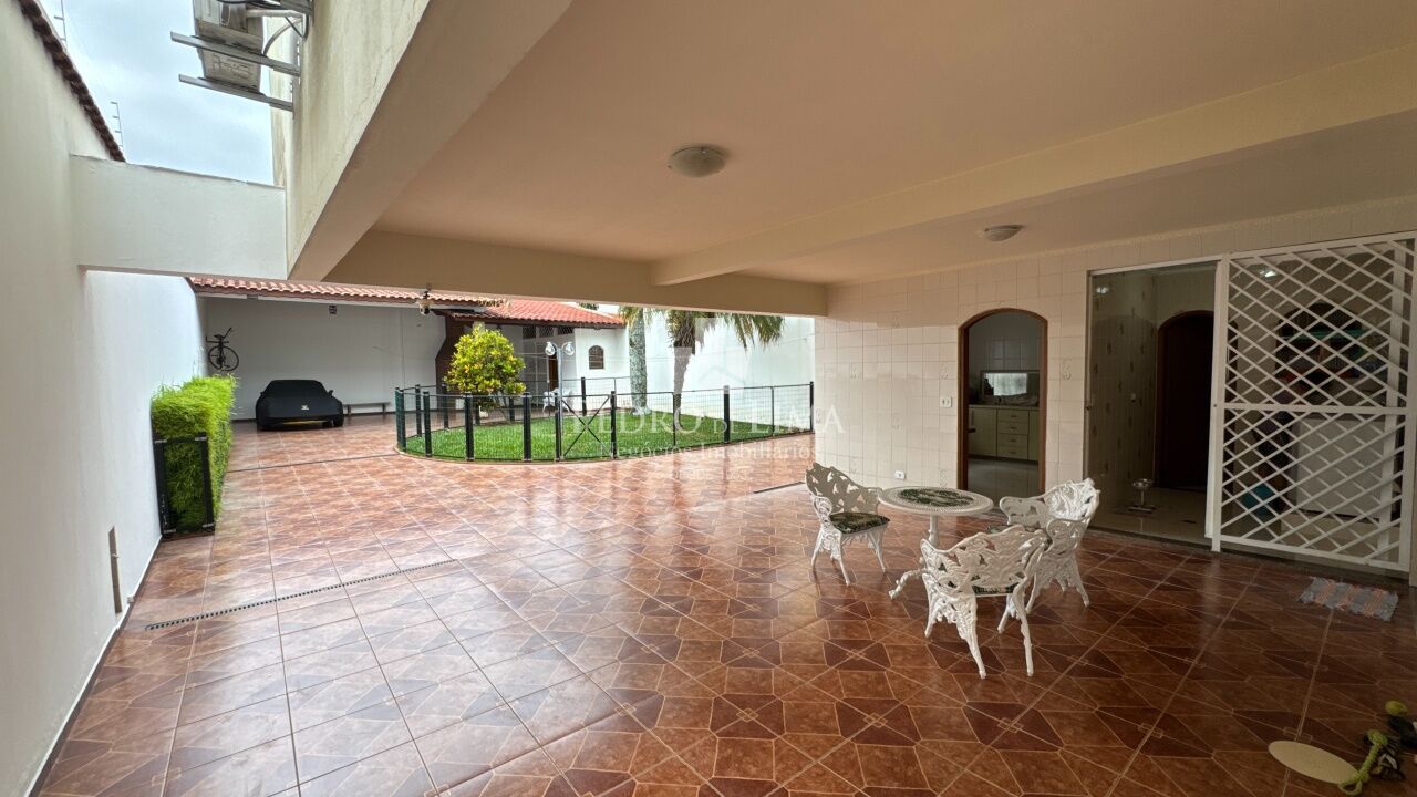 Sobrado 3 quartos, 8 vagas, Vila Carrão