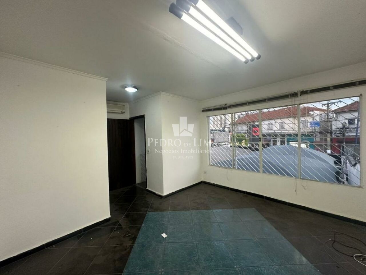 Loja Comercial na Mooca 2 salas, 2 banheiros,  Mezanino, 15 vagas de garagem