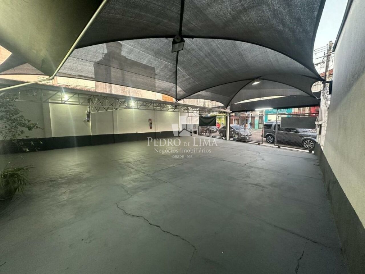 imagem do imovel Loja Comercial na Mooca 2 salas, 2 banheiros,  Mezanino, 15 vagas de garagem ref: TP30482