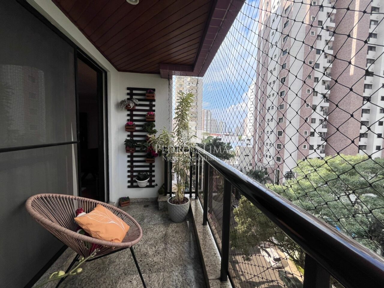 Apartamento 2 suítes, 3 vagas, Anália Franco.