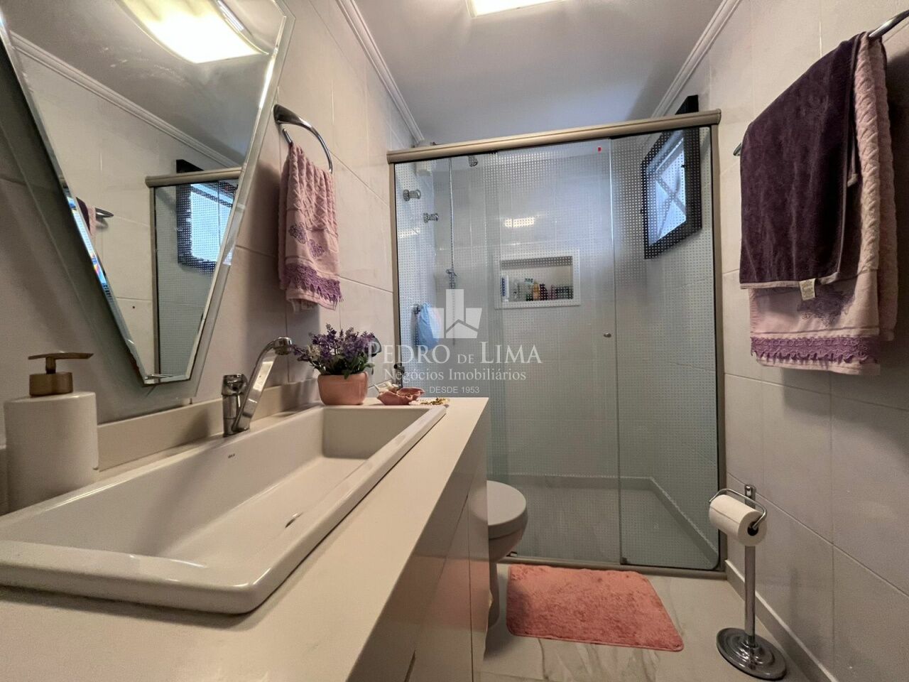 Apartamento 2 suítes, 3 vagas, Anália Franco.