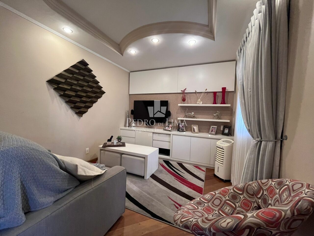 Apartamento 2 suítes, 3 vagas, Anália Franco.