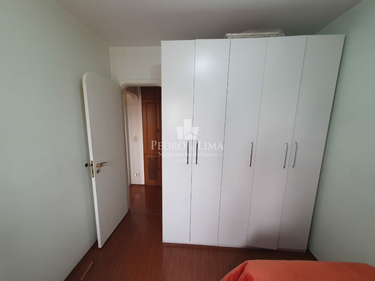 Apartamento 110m² Mobiliado, 3 Quartos, 1 suíte, 2 vagas, no Tatuapé.