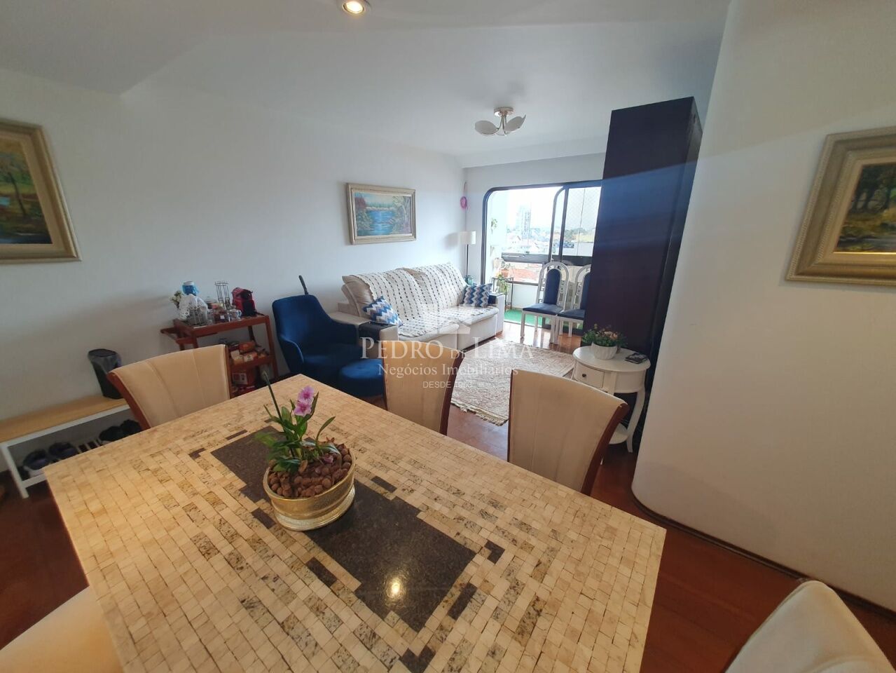 Apartamento 110m² Mobiliado, 3 Quartos, 1 suíte, 2 vagas, no Tatuapé.