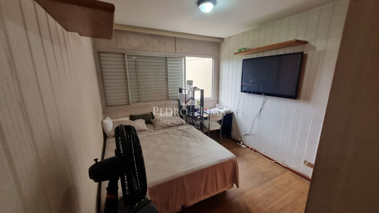 Apartamento na Mooca, 109m², 3 quartos, 2 vagas  e depósito privativo