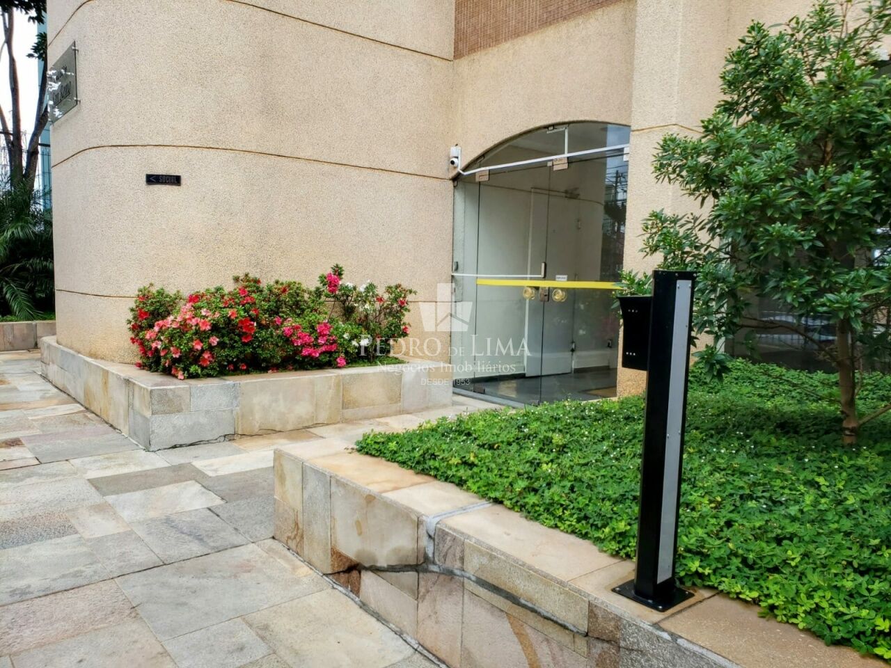 Apartamento na Mooca, 109m², 3 quartos, 2 vagas  e depósito privativo