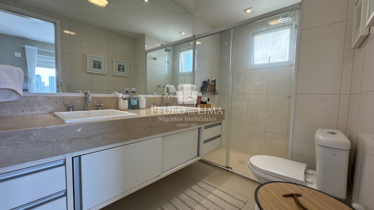 Apartamento Mobiliado Tatuapé 172 m² 3 suítes 3 vagas fixas varanda gourmet