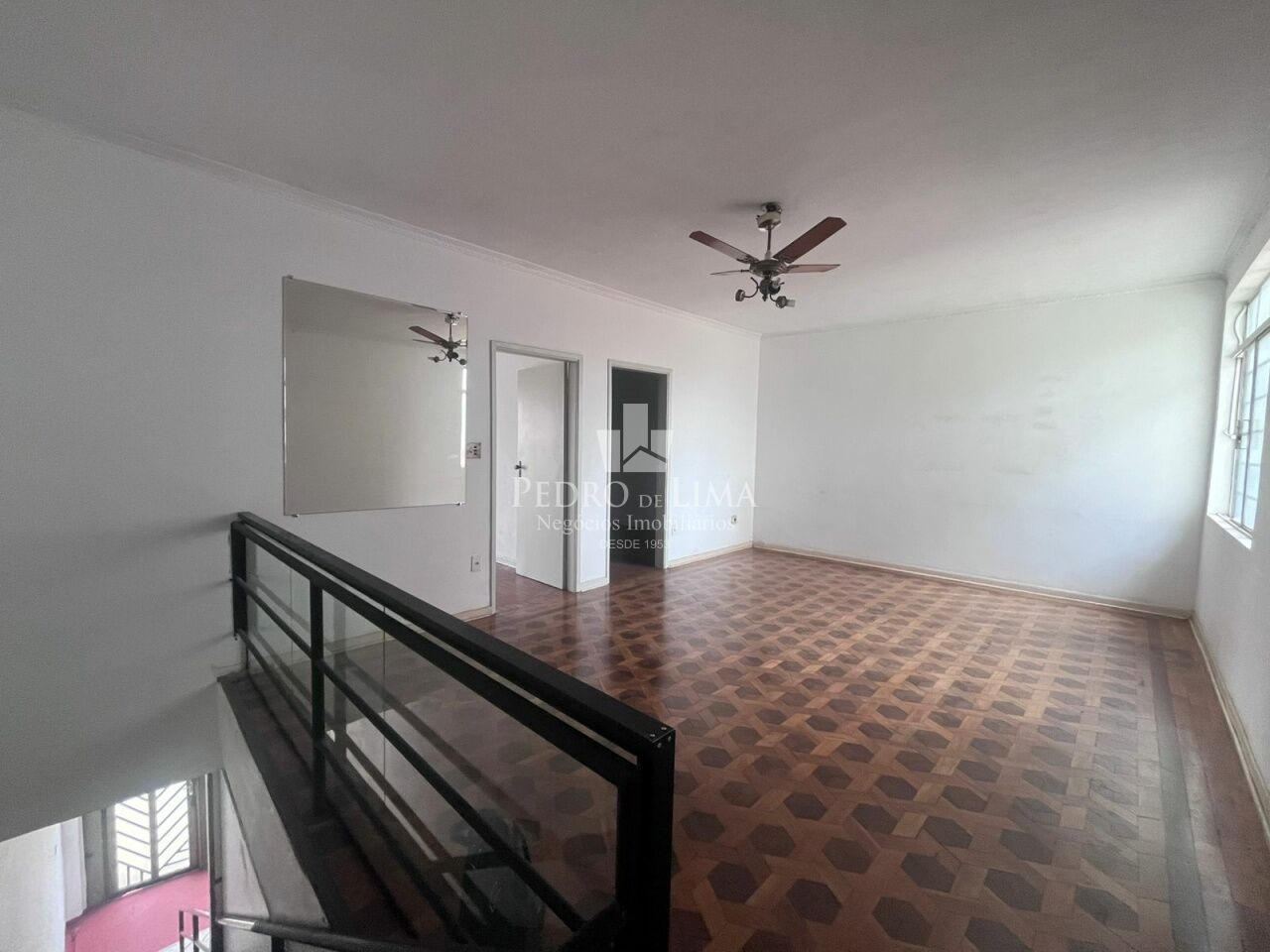 imagem do imovel Sobrado 3 dormitórios , 5 vagas, Regente Feijó. ref: TP30513