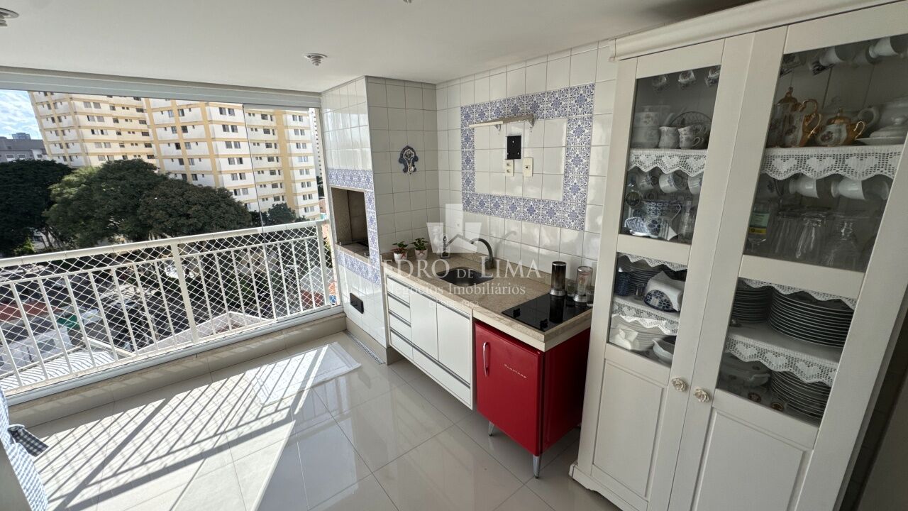 Apartamento 3 quartos, 2 vagas, Tatuapé.