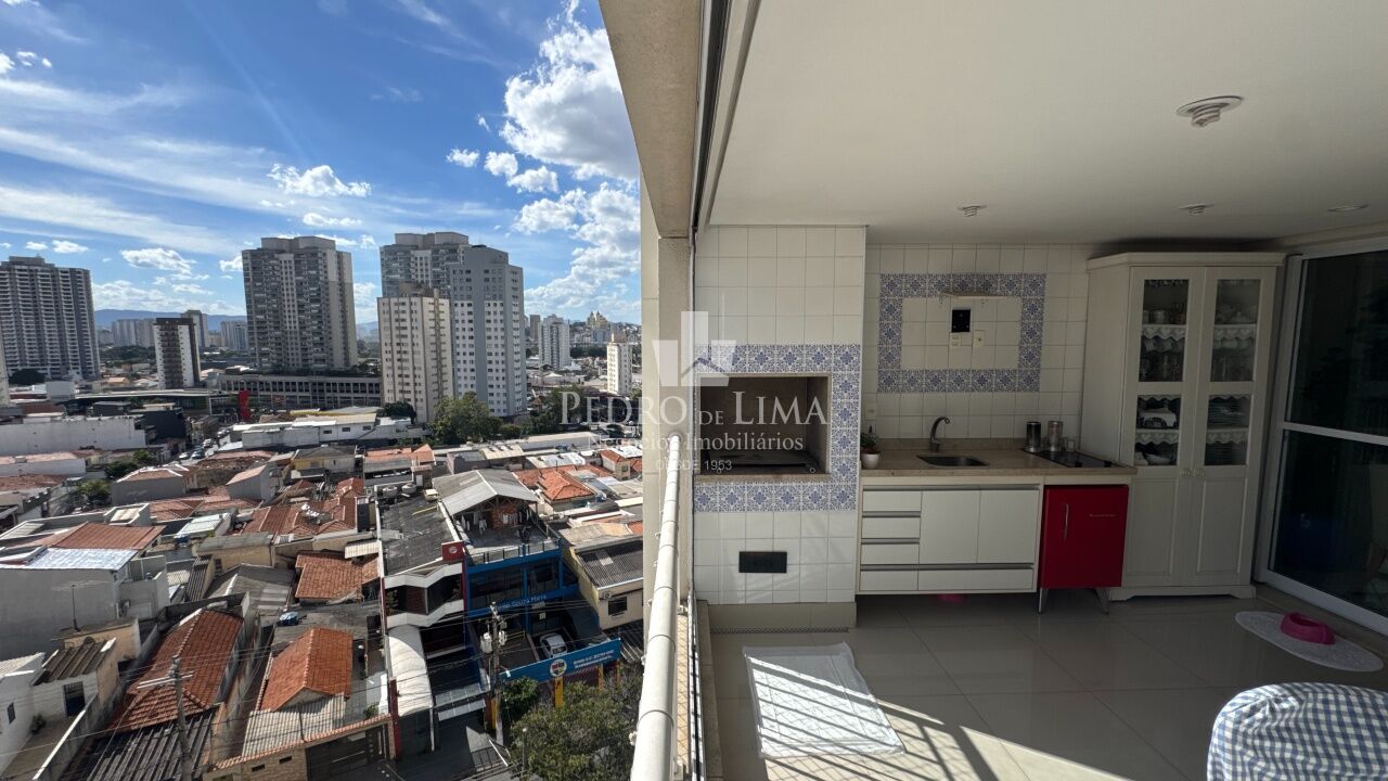 Apartamento 3 quartos, 2 vagas, Tatuapé.