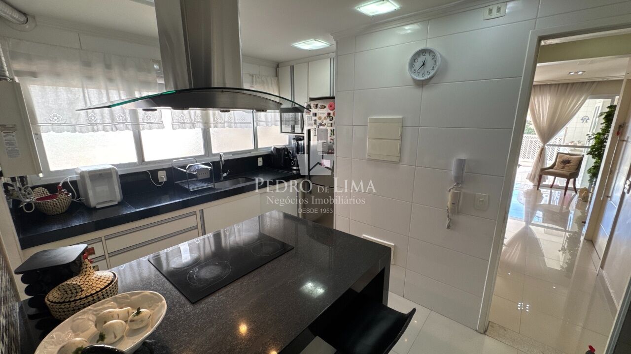 Apartamento 3 quartos, 2 vagas, Tatuapé.
