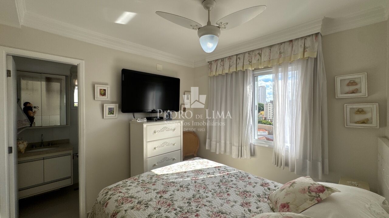 Apartamento 3 quartos, 2 vagas, Tatuapé.