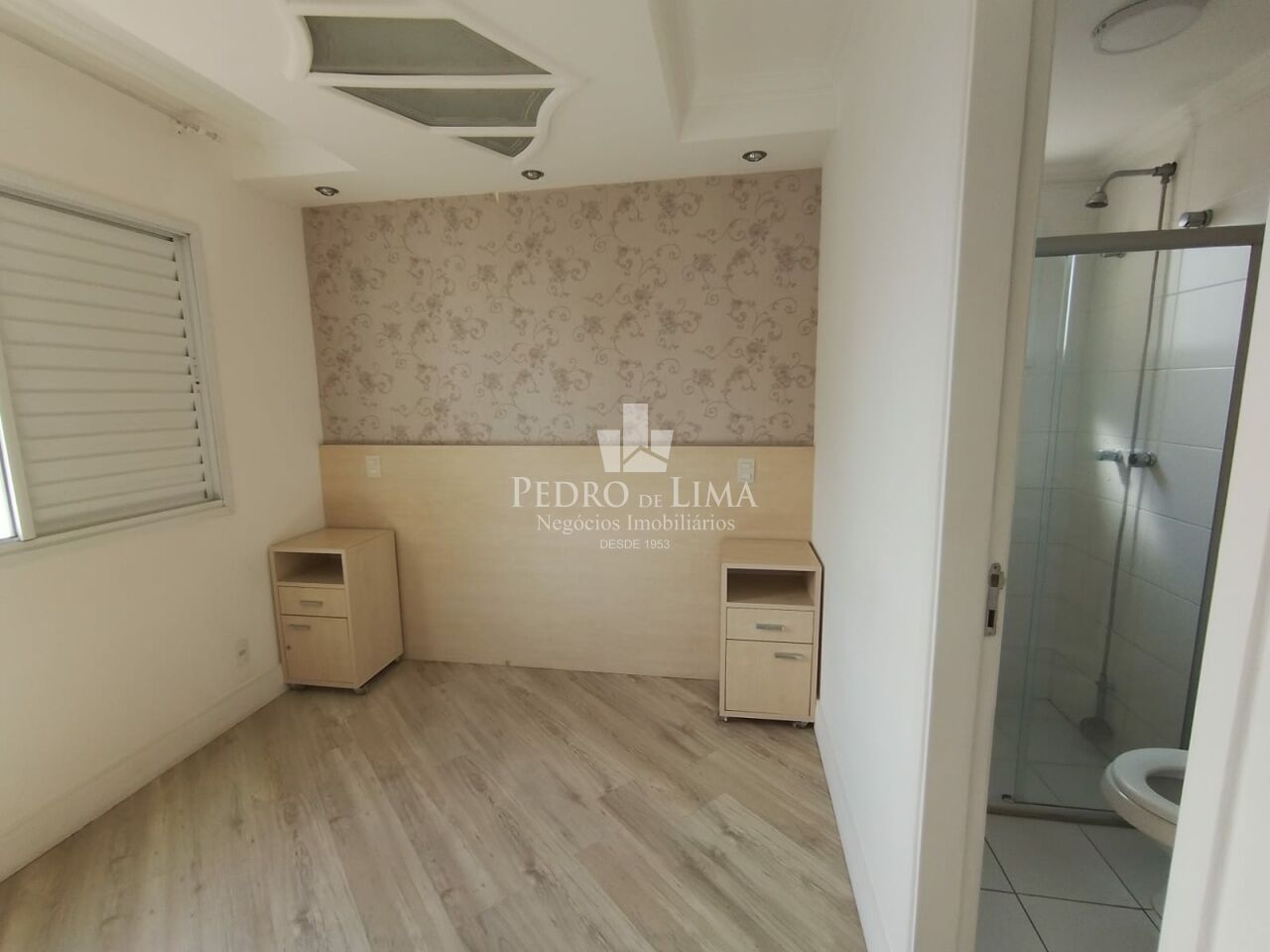Apartamento no Residencial Club Tuiuti com 3 Dormitórios e Duas Vagas de Garagem