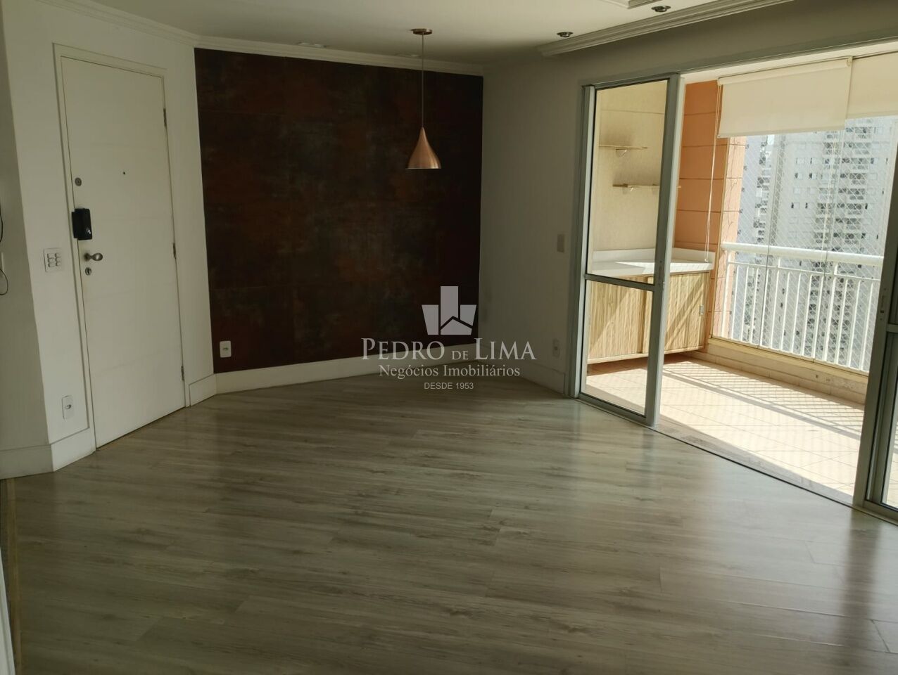 imagem do imovel Apartamento no Residencial Club Tuiuti com 3 Dormitórios e Duas Vagas de Garagem ref: TP30519