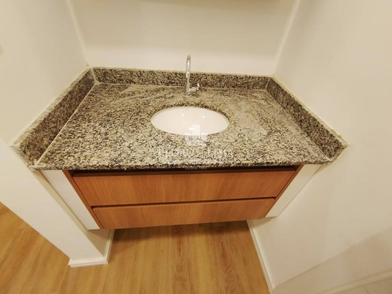 Apartamento de 2 Dormitórios na Mooca em Condomínio Completíssimo!