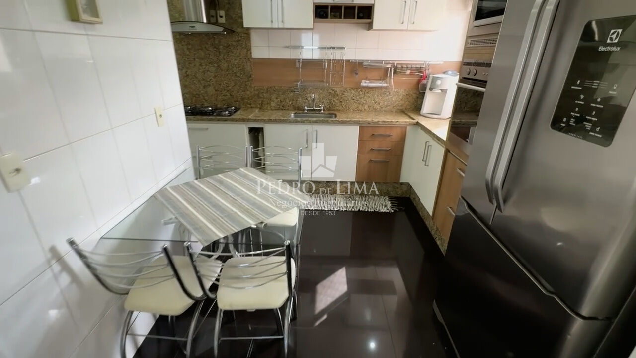 Cobertura Top House,  4  dormitórios, 2  suítes, 3  vagas, área útil 266,00 m²