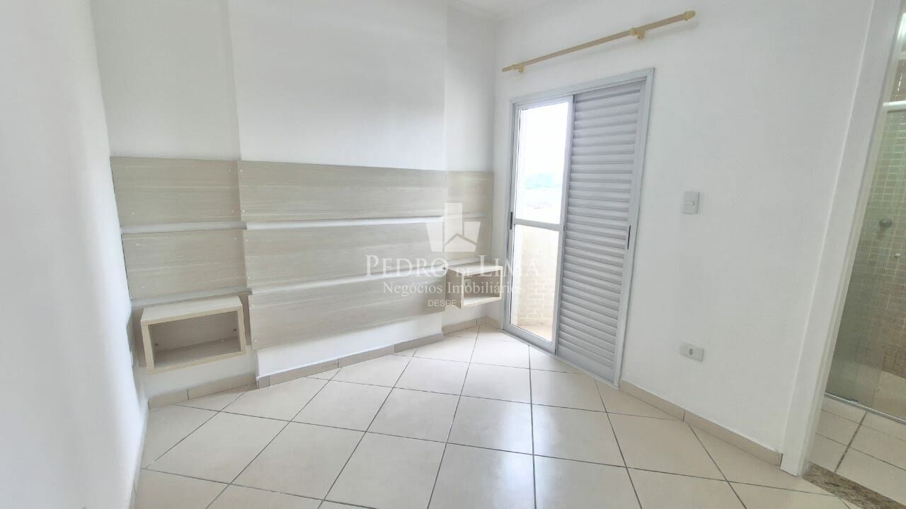 Apartamento no Tatuapé com Varanda, 3 quartos sendo 1 suíte, 2 vagas de garagem, Porto Moniz