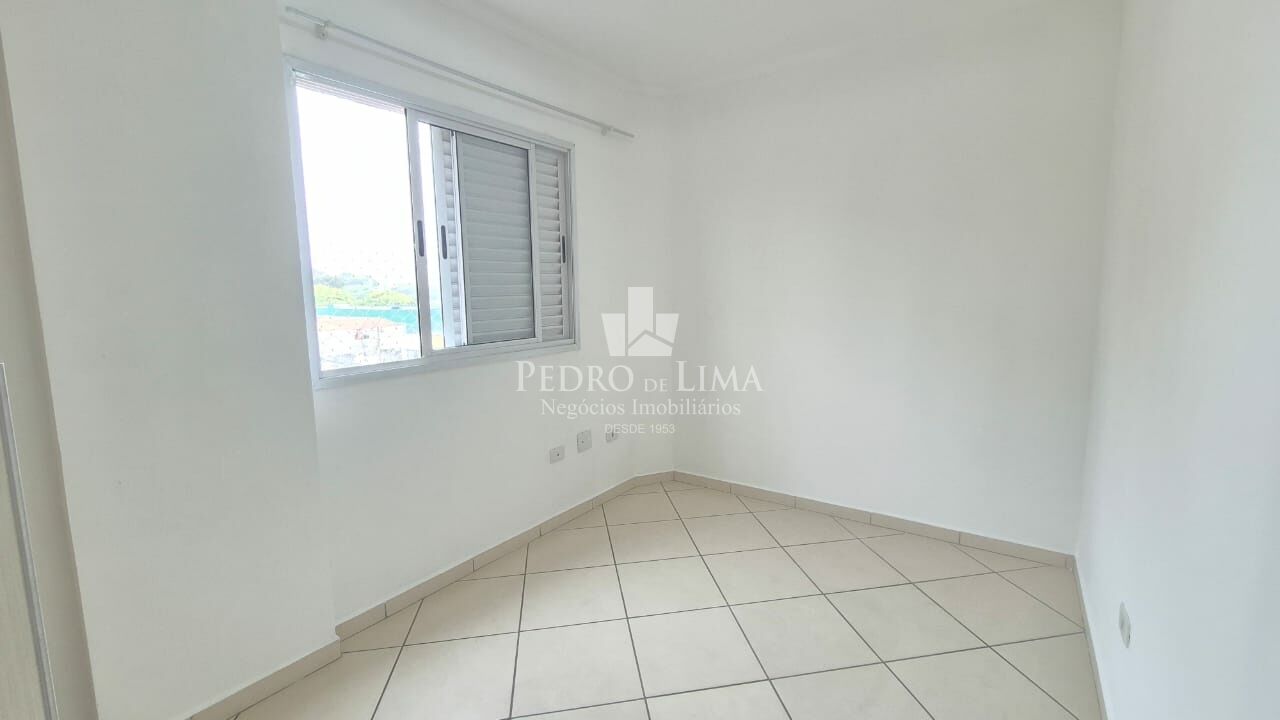 Apartamento no Tatuapé com Varanda, 3 quartos sendo 1 suíte, 2 vagas de garagem, Porto Moniz