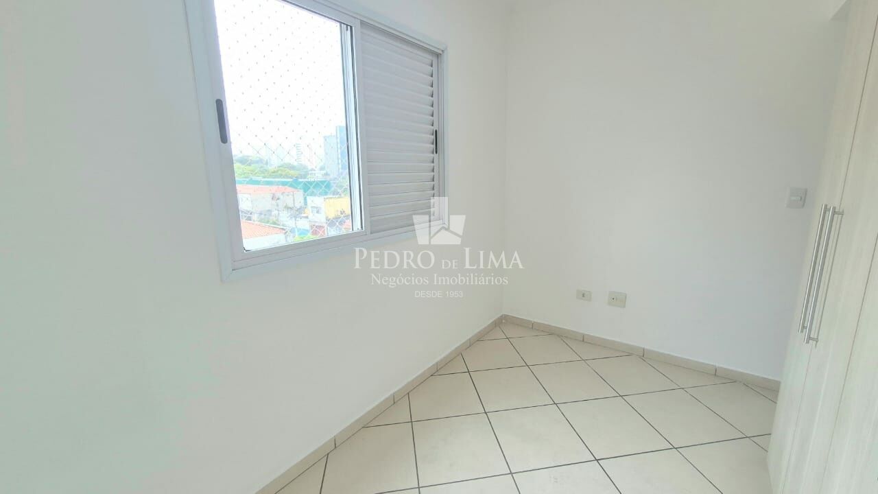 Apartamento no Tatuapé com Varanda, 3 quartos sendo 1 suíte, 2 vagas de garagem, Porto Moniz