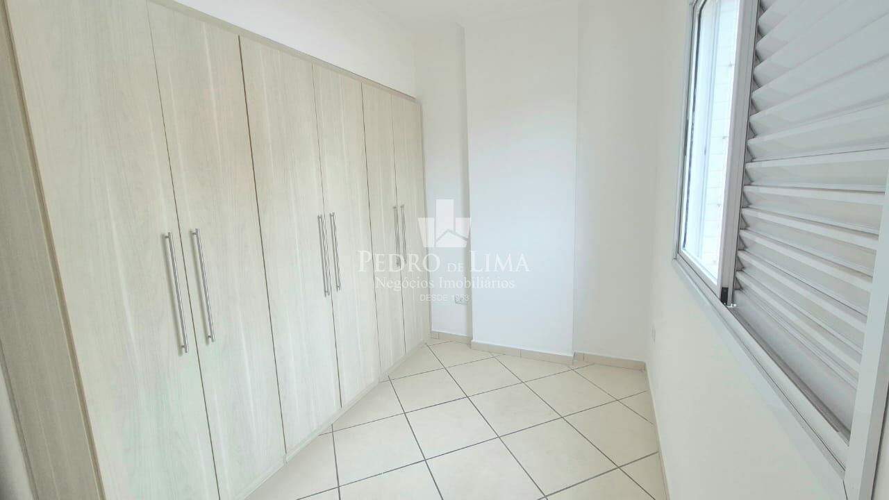 Apartamento no Tatuapé com Varanda, 3 quartos sendo 1 suíte, 2 vagas de garagem, Porto Moniz