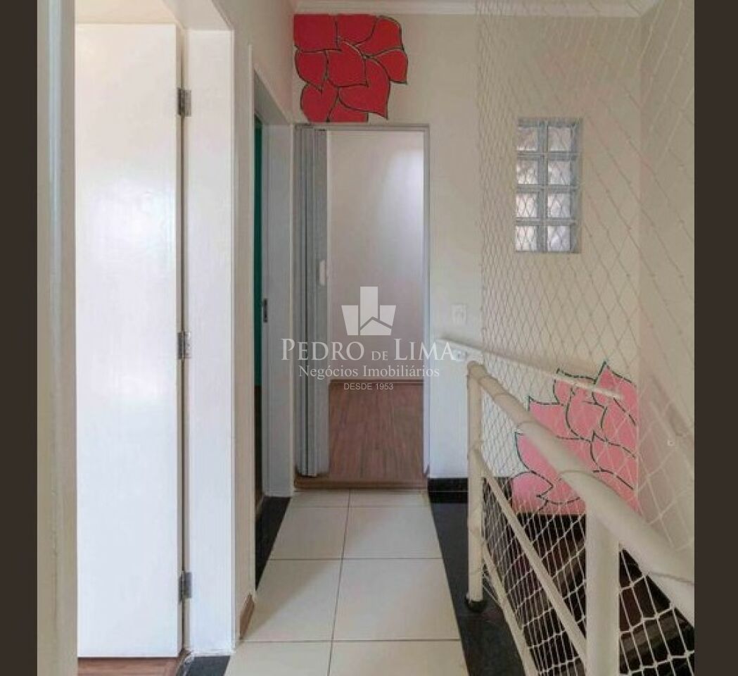 Sobrado em condomínio 69m²
