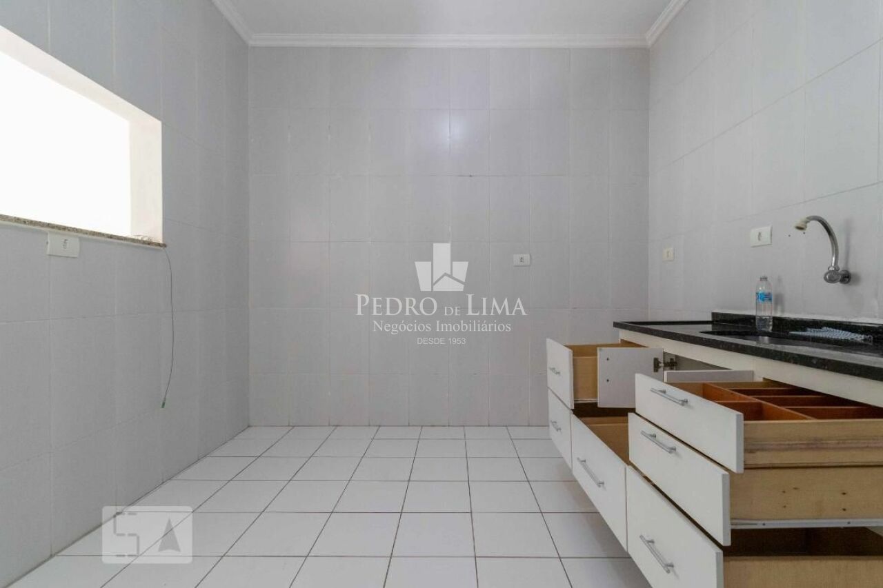 Sobrado em condomínio 69m²
